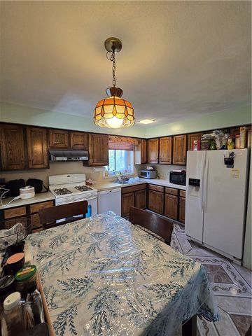 3 Hemlock Drive, Johnston, RI 02919