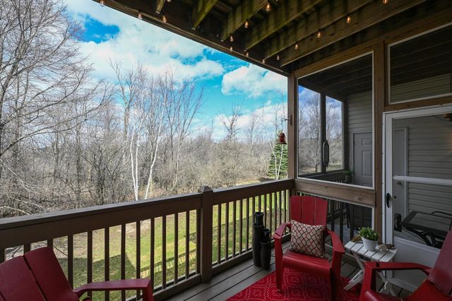 9267 54th STREET, Franklin, WI 53132