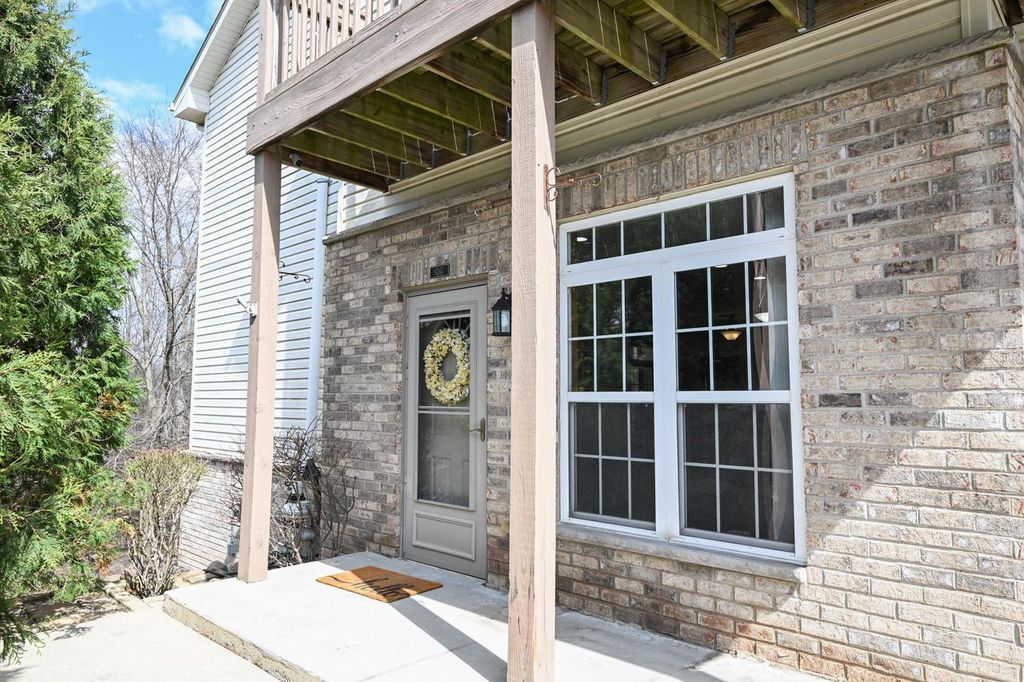 9267 54th STREET, Franklin, WI 53132