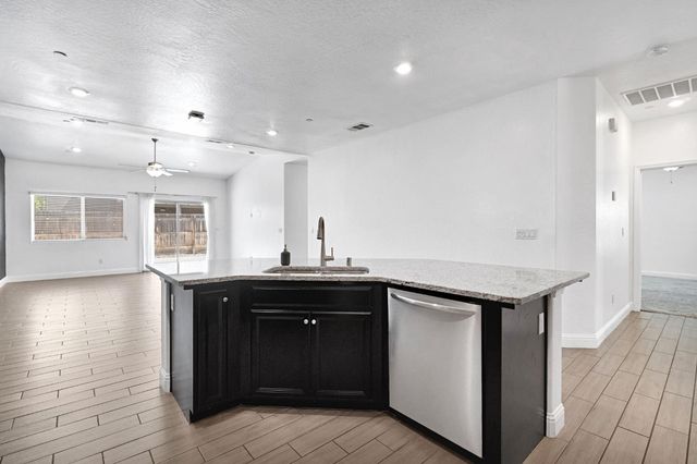 6178 E Mono Street, Fresno, CA 93727