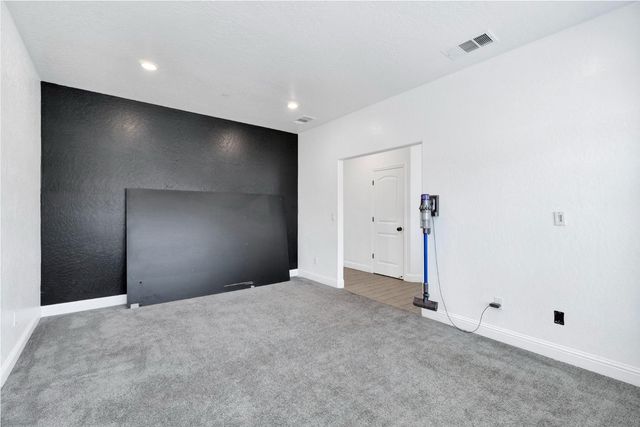 6178 E Mono Street, Fresno, CA 93727