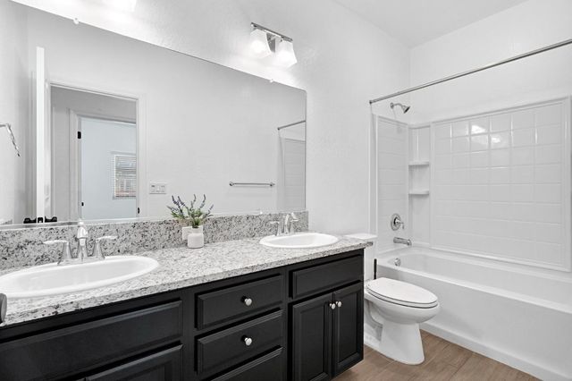 6178 E Mono Street, Fresno, CA 93727