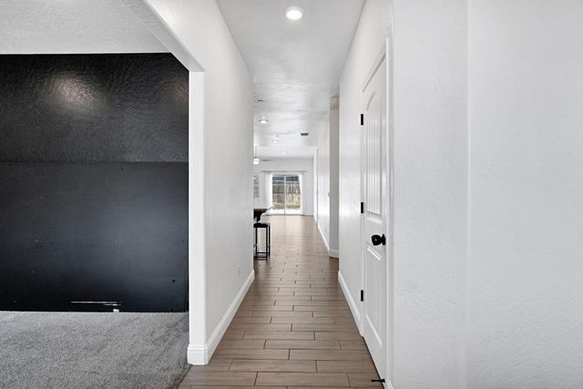 6178 E Mono Street, Fresno, CA 93727