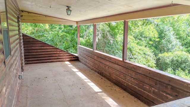 605 Clayton Street, Dayton, TX 77535
