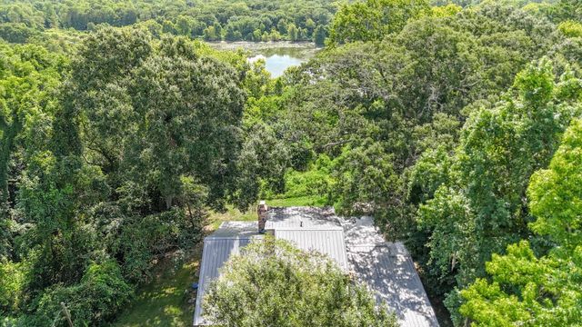 605 Clayton Street, Dayton, TX 77535