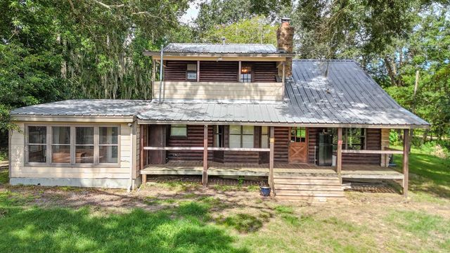 605 Clayton Street, Dayton, TX 77535