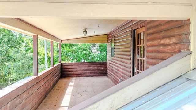 605 Clayton Street, Dayton, TX 77535