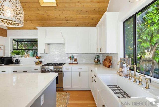 4335 Coronado Avenue, San Diego, CA 92107