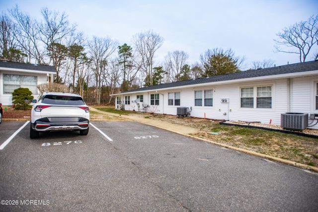 827c Balmoral Court, Lakewood, NJ 08701