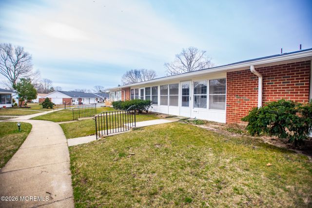 827c Balmoral Court, Lakewood, NJ 08701