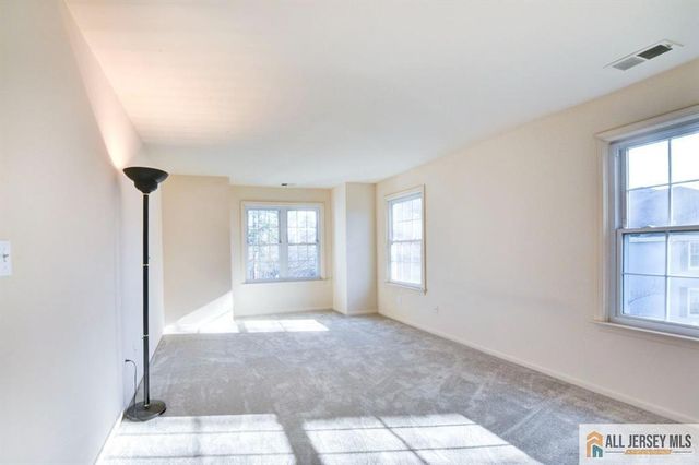 1909 Tanglewood Court, Helmetta, NJ 08828