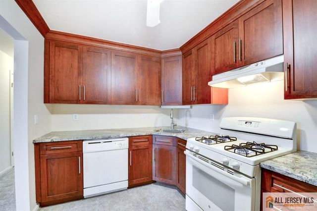 1909 Tanglewood Court, Helmetta, NJ 08828