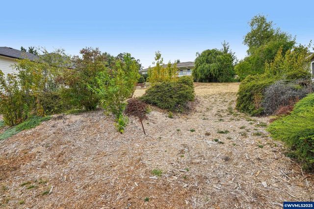 4943 Southampton Dr SE, Salem, OR 97302