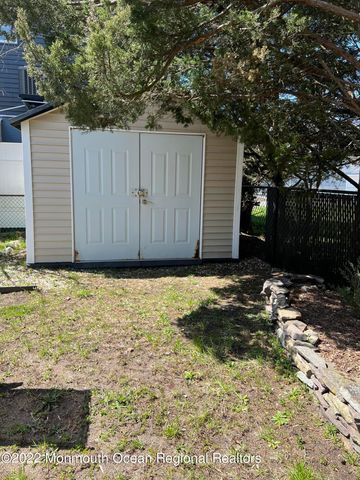 234 Dupont Avenue, Seaside Heights, NJ 08751