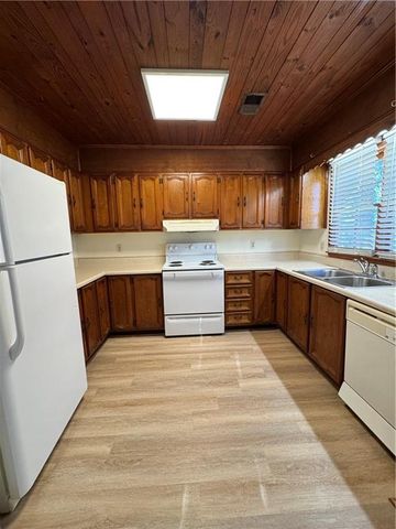 3599 Ridge SE Road, Smyrna, GA 30080