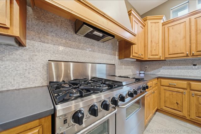 11407 E 133rd Street S, Broken Arrow, OK 74011