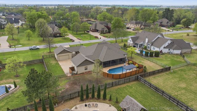 11407 E 133rd Street S, Broken Arrow, OK 74011