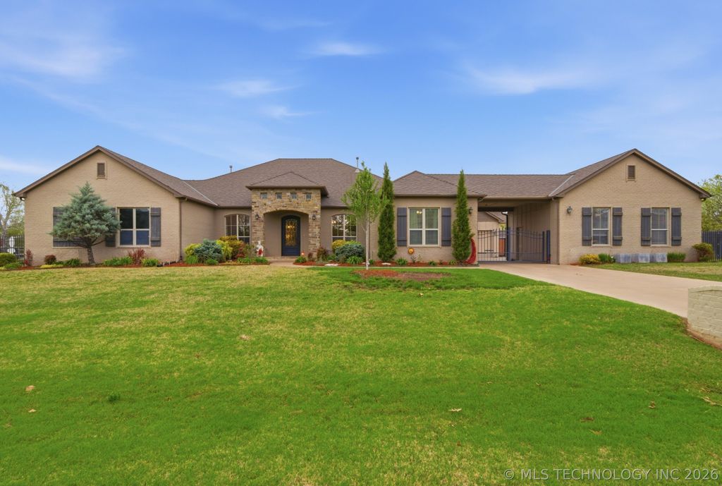 11407 E 133rd Street S, Broken Arrow, OK 74011