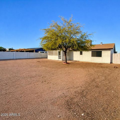 755 E MESQUITE Avenue, Apache Junction, AZ 85119