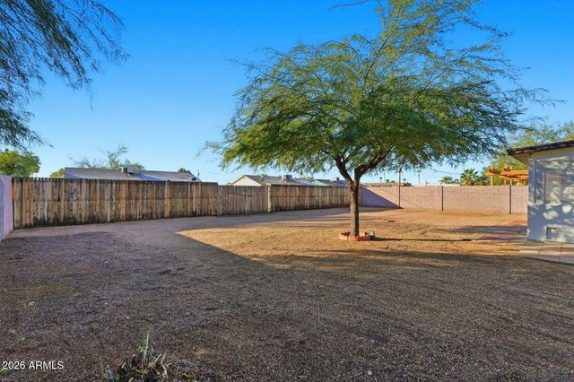 755 E MESQUITE Avenue, Apache Junction, AZ 85119