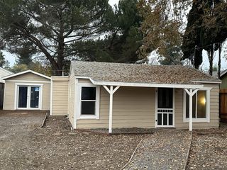 1230 Jennings Ave, Santa Rosa, CA 95401