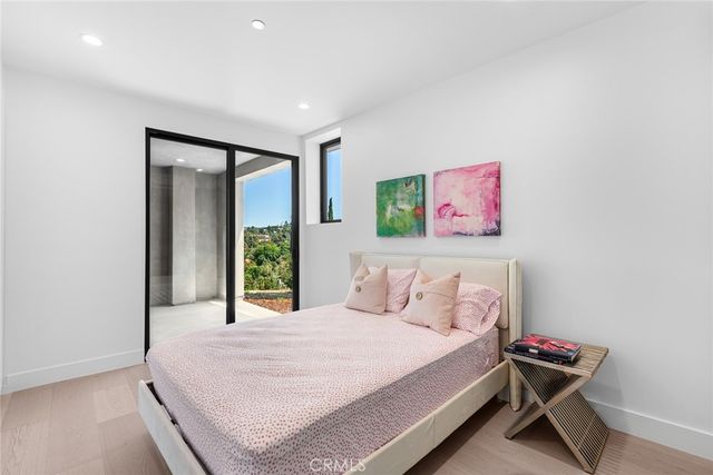 5134 Medina Road, Woodland Hills, CA 91364