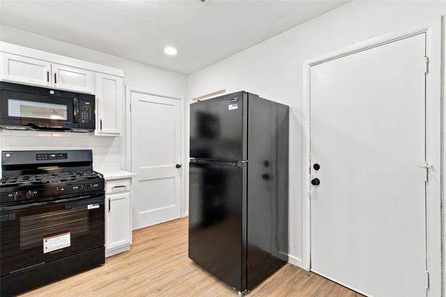 2716 Frazier Avenue, Fort Worth, TX 76110