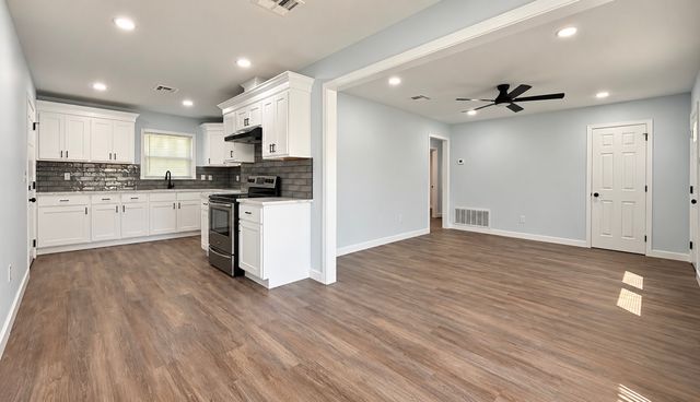 333 W 47th Place North, Tulsa, OK 74126
