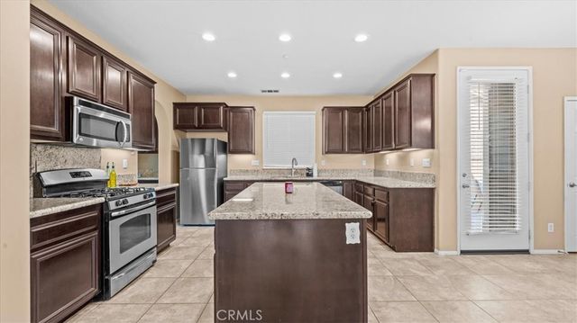 15876 Parkhouse Drive, Fontana, CA 92336