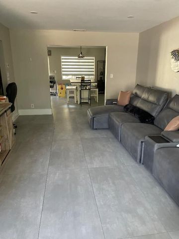 4130 NW Eighth Terrace, Deerfield Beach, FL 33064