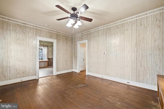 305 PROSPECT ST, La Plata, MD 20646