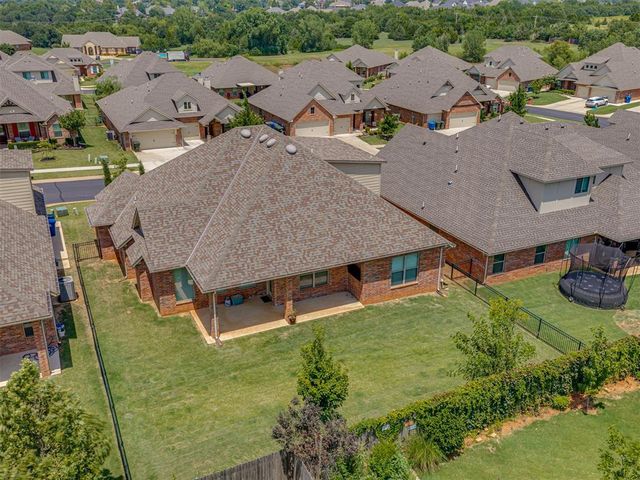 532 Dardanelle Pass, Edmond, OK 73025