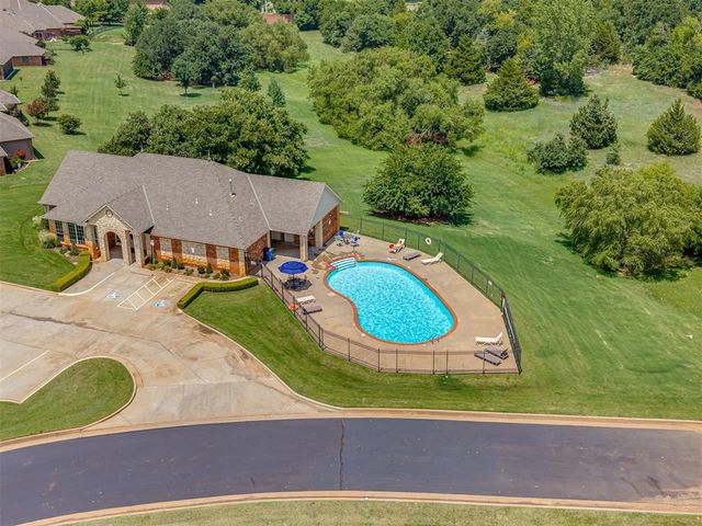 532 Dardanelle Pass, Edmond, OK 73025