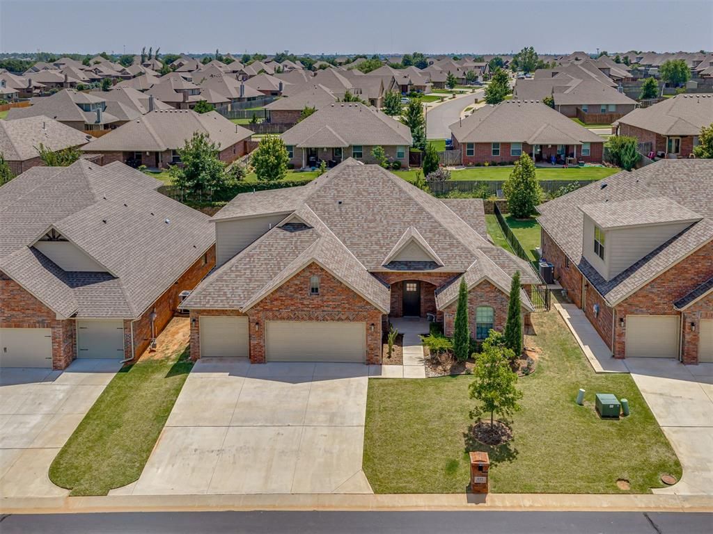 532 Dardanelle Pass, Edmond, OK 73025
