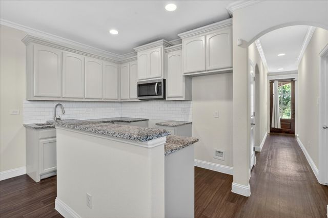 315 W Ohio Avenue, Dallas, TX 75224