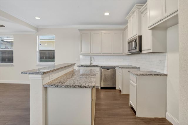 315 W Ohio Avenue, Dallas, TX 75224