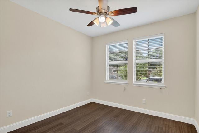 315 W Ohio Avenue, Dallas, TX 75224