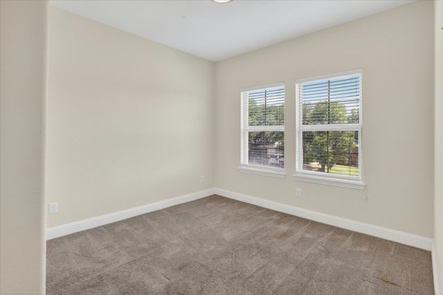 315 W Ohio Avenue, Dallas, TX 75224