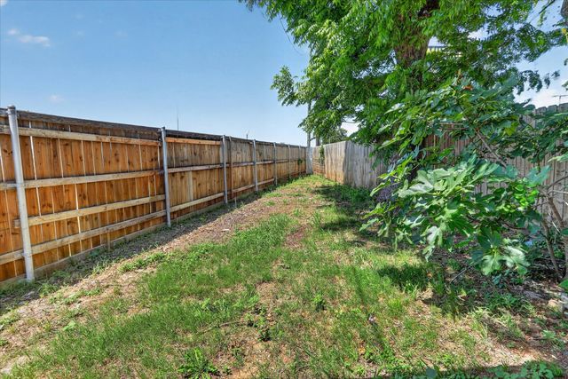 315 W Ohio Avenue, Dallas, TX 75224