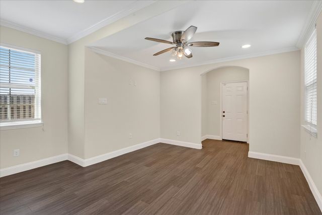 315 W Ohio Avenue, Dallas, TX 75224
