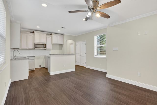 315 W Ohio Avenue, Dallas, TX 75224