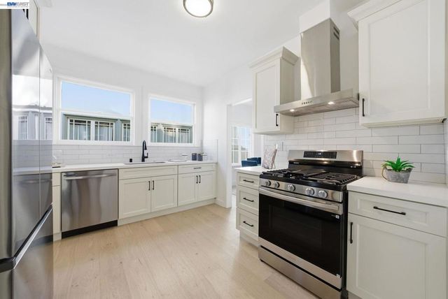 661 Brookwood Pl, Oakland, CA 94610