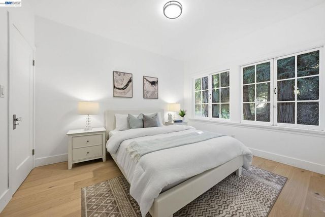 661 Brookwood Pl, Oakland, CA 94610