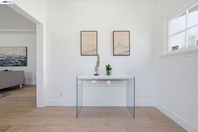 661 Brookwood Pl, Oakland, CA 94610