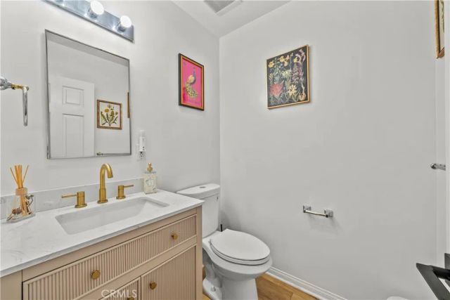 10206 Gothic, North Hills, CA 91343