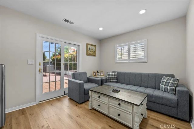 10206 Gothic, North Hills, CA 91343