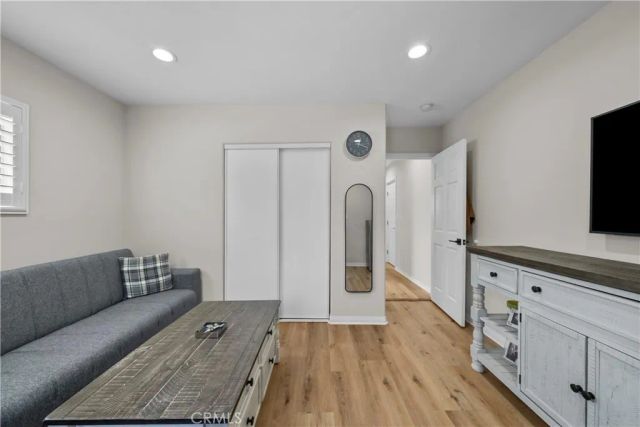 10206 Gothic, North Hills, CA 91343