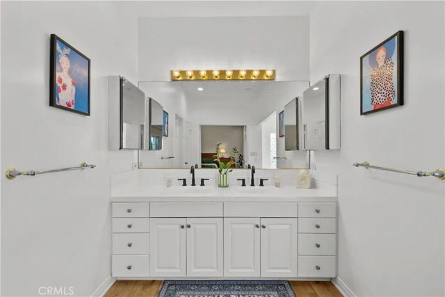 10206 Gothic, North Hills, CA 91343