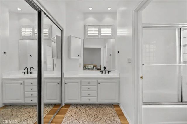 10206 Gothic, North Hills, CA 91343