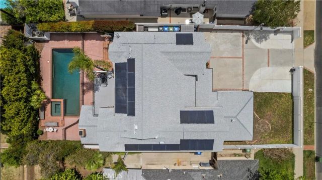 10206 Gothic, North Hills, CA 91343